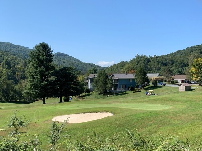 124 Mountain Club Dr in Vilas, NC - Building Photo - Building Photo