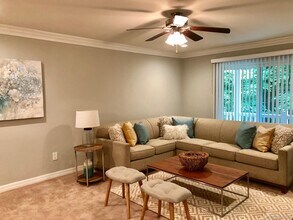 17 Country Club Dr in Coram, NY - Building Photo - Building Photo