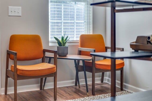 945-947 Palmetto Ave SW, Unit Palmetto Down