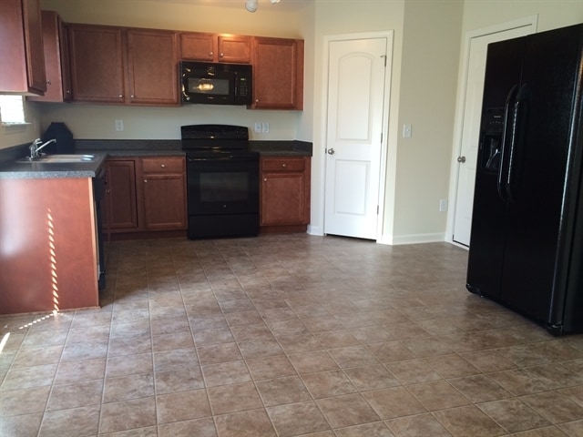 2163 Sage Meadows Dr in Winston-Salem, NC - Building Photo - Building Photo