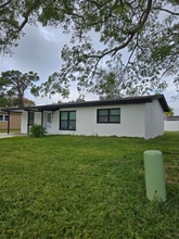 6615 Del Prado Terrace in New Port Richey, FL - Foto de edificio - Building Photo