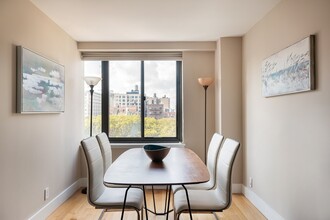788 Columbus Ave in New York, NY - Building Photo - Building Photo