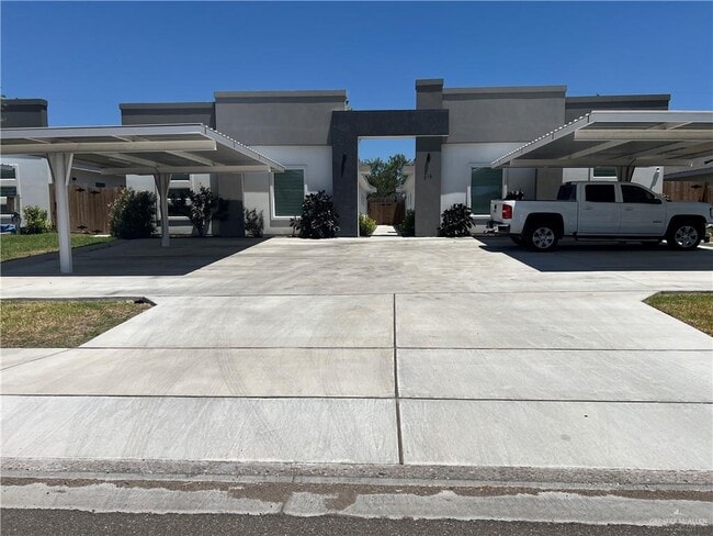 property at 219 W Diamond Ave