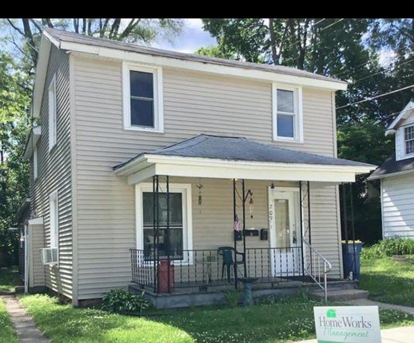 709 Ann St in Mishawaka, IN - Building Photo