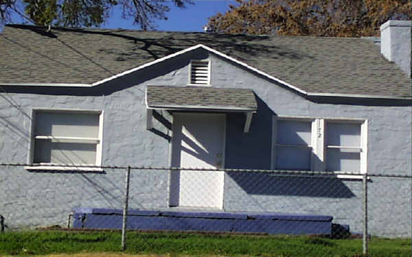 1172 N Mayfield Ave in San Bernardino, CA - Foto de edificio - Building Photo