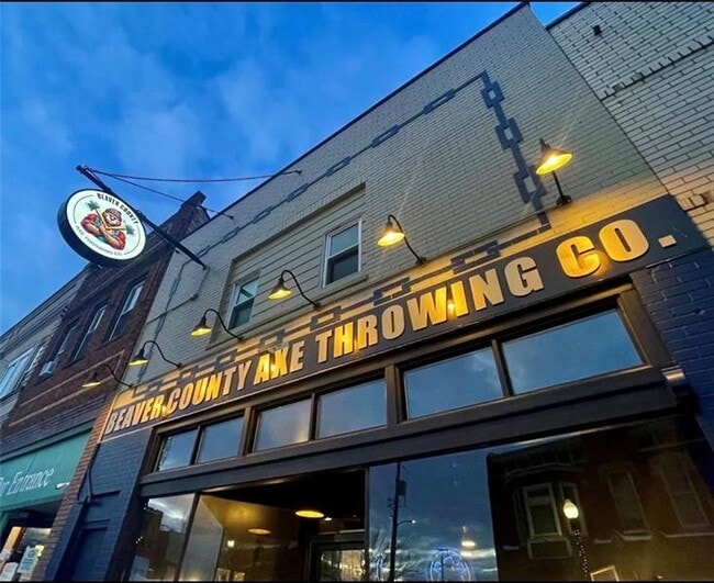 145 Brighton Ave in Rochester, PA - Building Photo - Building Photo