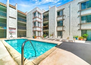 515 N Jackson St, Unit 302 in Glendale, CA - Building Photo - Building Photo