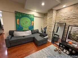 1203 Beacon St, Unit 6 in Brookline, MA - Building Photo