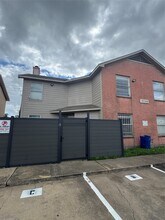 12700 Leader St in Houston, TX - Building Photo - Building Photo