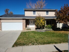287 E 600 N in Kaysville, UT - Building Photo