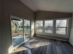 2421 Rockridge Dr in Austin, TX - Building Photo - Building Photo