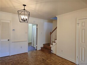 3812 Hermitage Rd, Unit D in Richmond, VA - Foto de edificio - Building Photo
