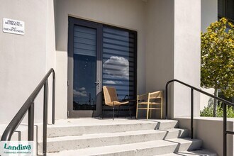 1155 NE 126th St, Unit 114 in North Miami, FL - Foto de edificio - Building Photo