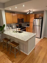 350 G St SW, Unit N511 in Washington, DC - Foto de edificio - Building Photo