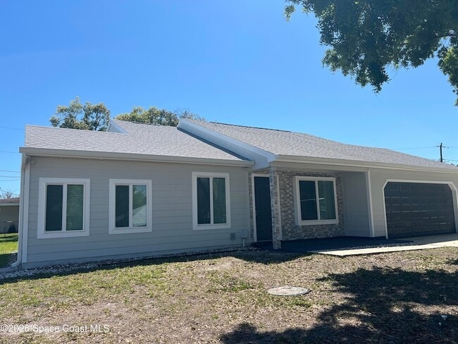 property at 1071 Cadillac Dr NE