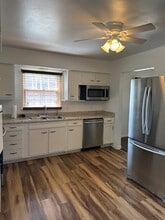 2136 Jasmine Dr in Lexington, KY - Building Photo - Building Photo