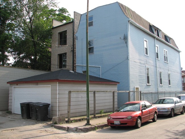 1759 N Kedzie Ave in Chicago, IL - Foto de edificio - Building Photo