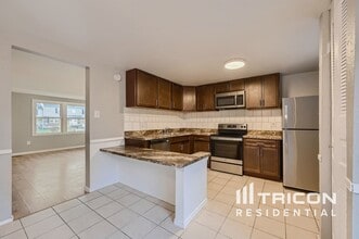 12345 Bonfire Dr in Reisterstown, MD - Foto de edificio - Building Photo