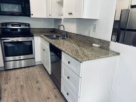 4070 Porte La Paz in San Diego, CA - Building Photo