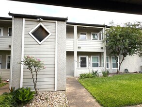 604 Highcrest Dr in Granite Shoals, TX - Building Photo - Building Photo