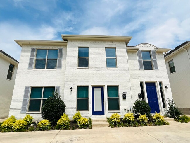 property at 2713 McCart Ave