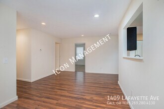1409 Lafayette Ave in Kalamazoo, MI - Building Photo - Building Photo