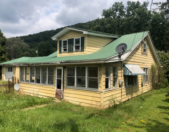 property at 4271 Staunton Parkersburg Turnpike