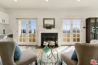 1278 S Camden Dr in Los Angeles, CA - Building Photo - Building Photo
