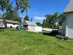 1515 S Duluth Ave in Sioux Falls, SD - Building Photo - Building Photo