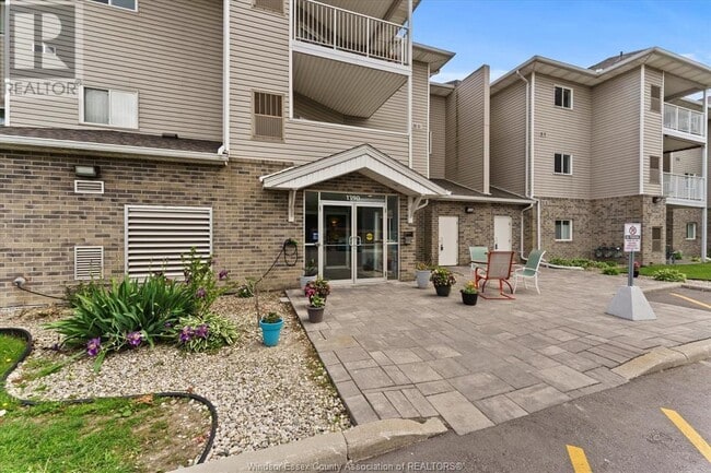property at 1390 Lauzon Rd