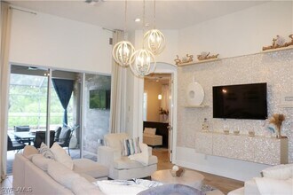 9109 Quartz Ln in Naples, FL - Building Photo - Building Photo