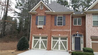 5120 Meridian Ln in Alpharetta, GA - Building Photo