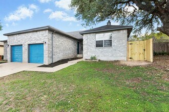 7209 Oak Meadow Dr in Austin, TX - Building Photo - Building Photo