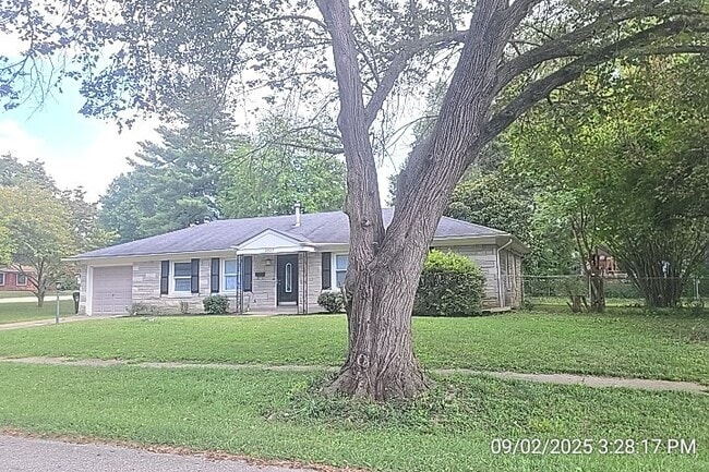 8802 Malvern Hill Rd in Plantation, KY - Building Photo - Building Photo