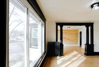 1000 24th Ave NE, Unit 2 in Minneapolis, MN - Building Photo - Building Photo