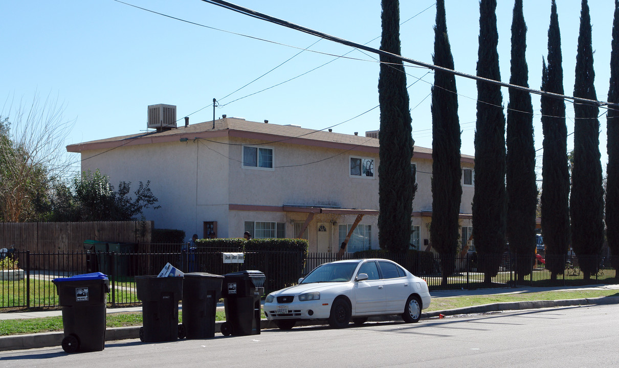 1443 N G St in San Bernardino, CA - Building Photo