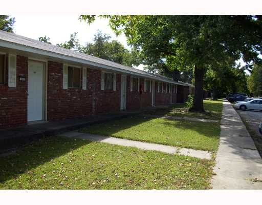 13th Street Apartments in Rogers, AR - Building Photo