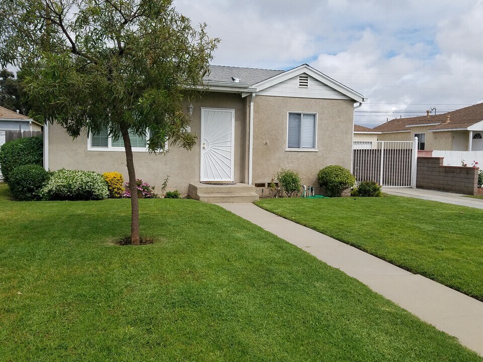 15242 Wilkie S Ave in Gardena, CA - Building Photo