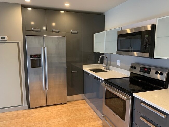 691 Massachusetts Ave, Unit 303