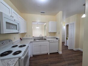 515 Villa Del Sol Cir in Orlando, FL - Building Photo - Building Photo