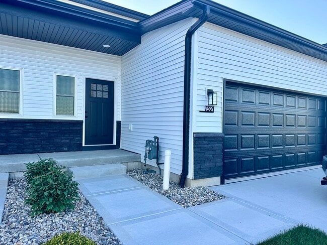 property at 1319 Sioux Turn