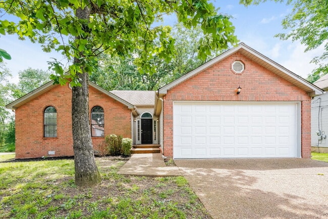 property at 1612 Maple Timber Ct