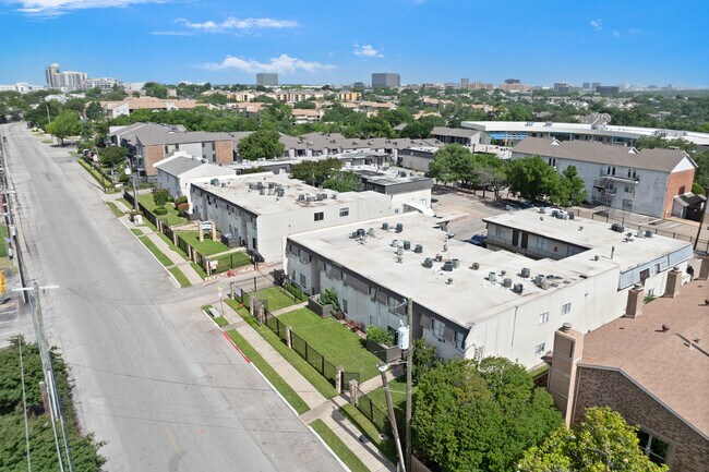 Ascent at Midtown in Dallas, TX - Building Photo - Building Photo