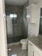 1012 N Clarence Ave in Edinburg, TX - Building Photo - Building Photo