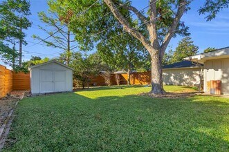 4808 Thunder Rd in Dallas, TX - Building Photo - Building Photo