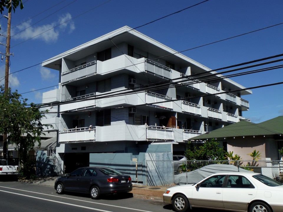 727 University Ave in Honolulu, HI - Building Photo