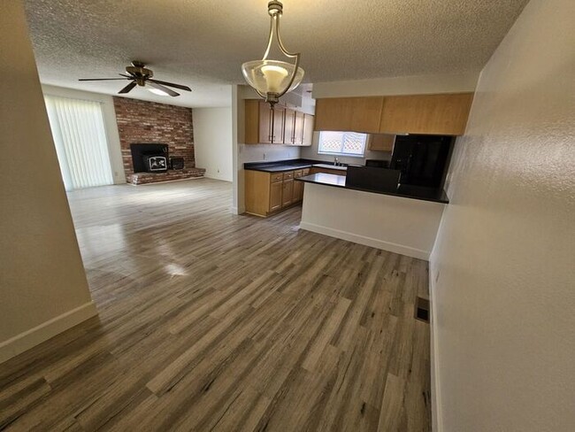 4045 Houston Dr in Reno, NV - Building Photo - Building Photo