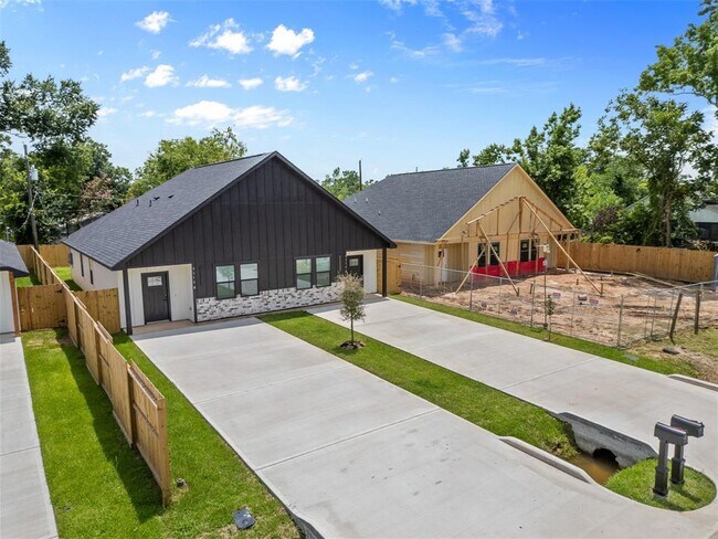 9110 Everglade Dr in Houston, TX - Building Photo - Building Photo