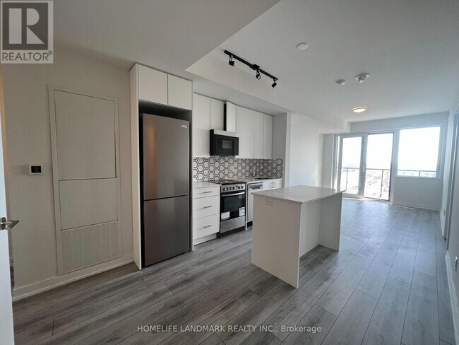 15-2215 Ellerslie Ave in Toronto, ON - Building Photo - Building Photo
