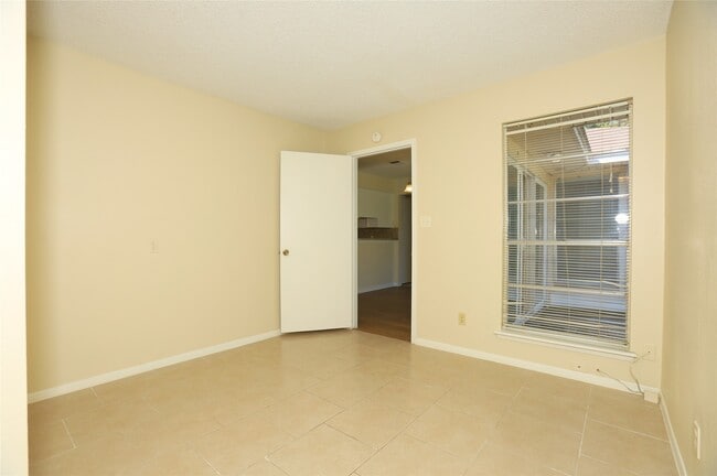 property at 206 Banyan Dr